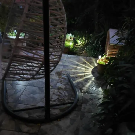 An Tale, An Dream, Garden House *